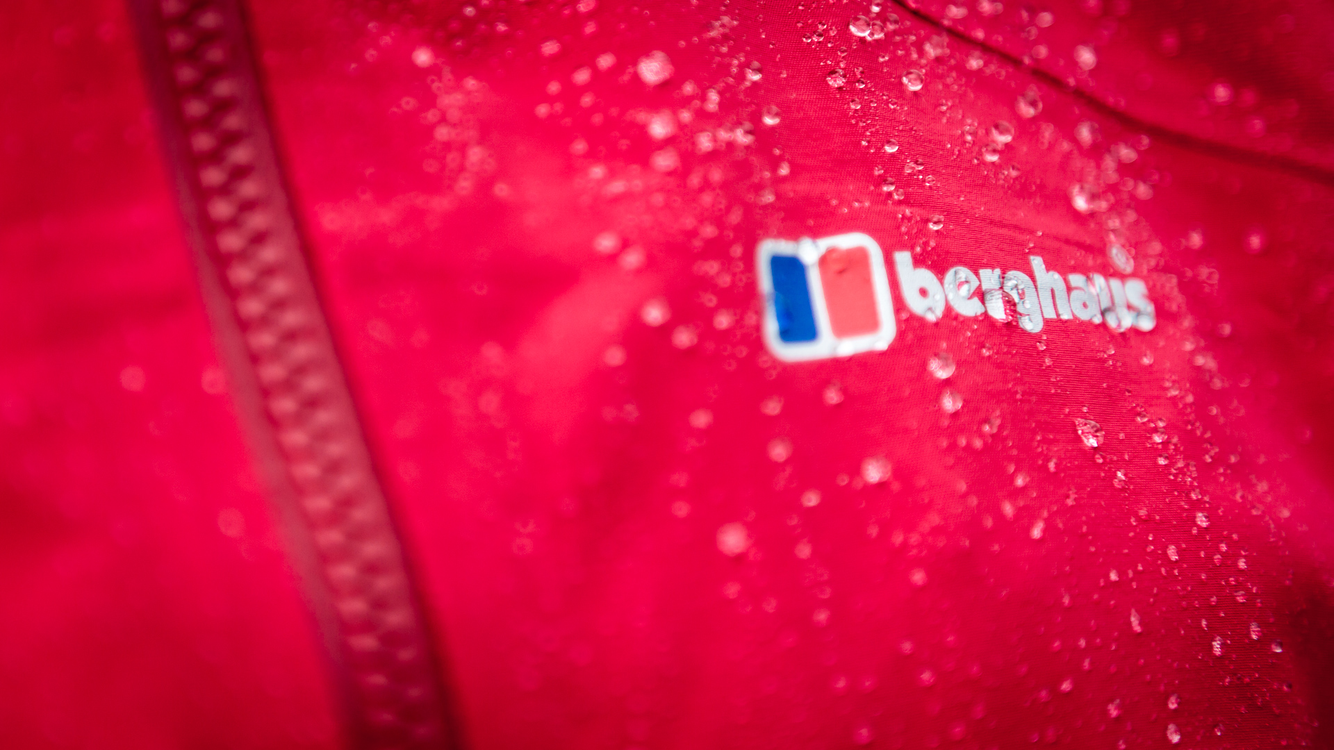 Berghaus Sumcham jacket logo and zip details