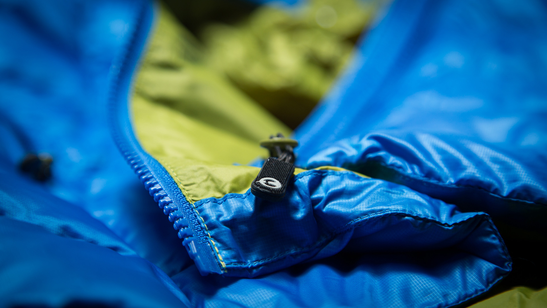 Sprayway Mylas down jacket zip-pull detail