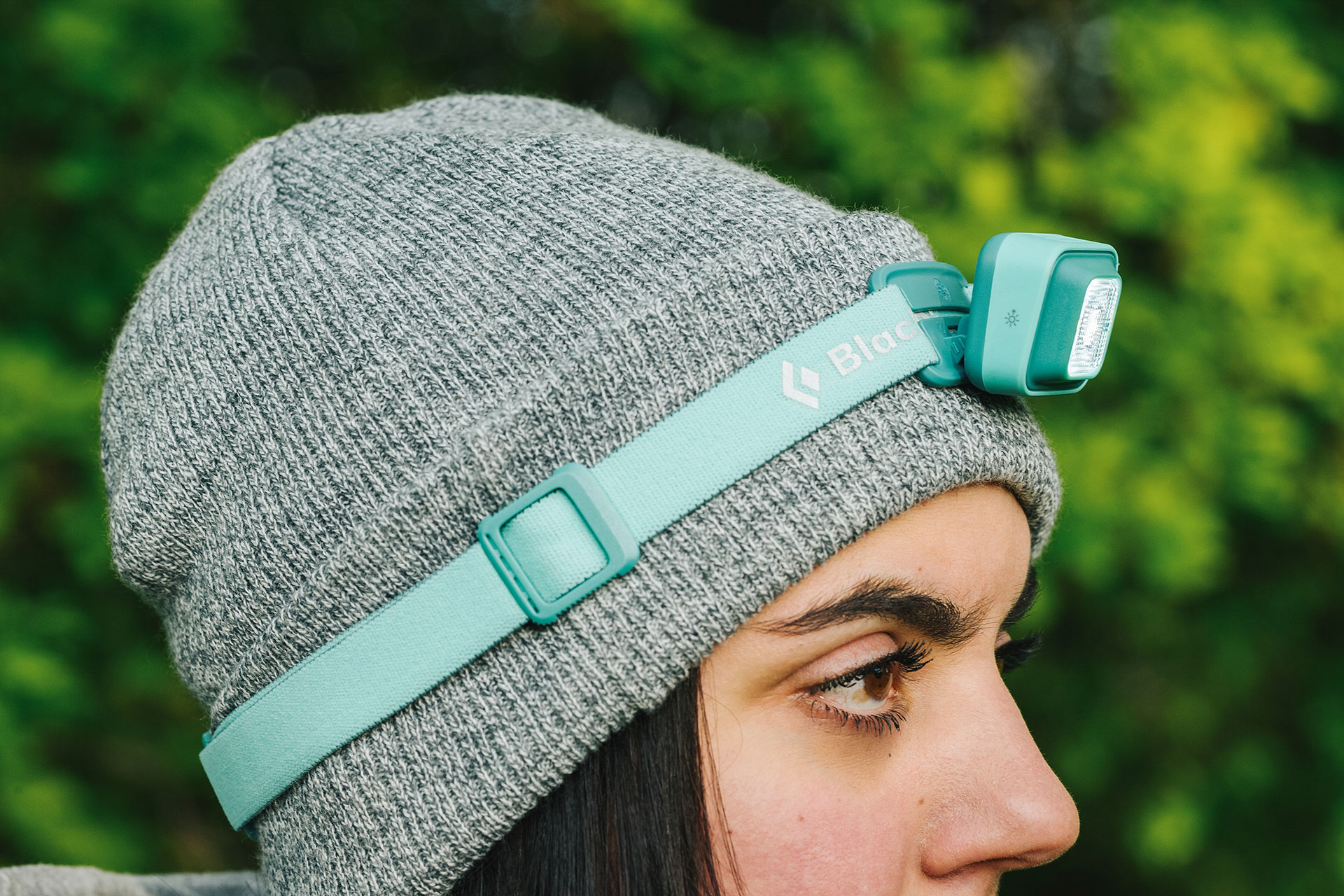 black-diamond-iota-headlamp-headtorch-001