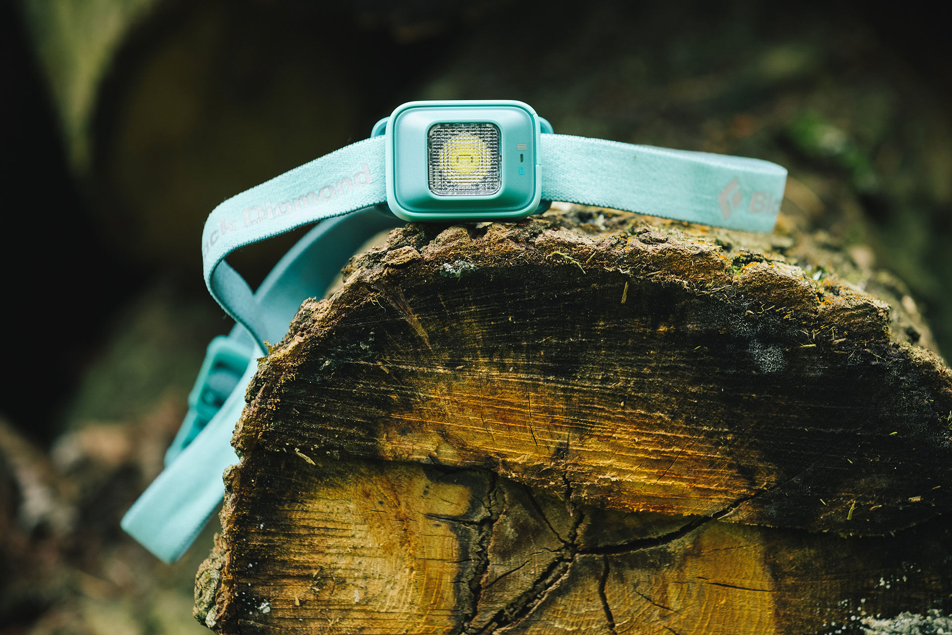 black-diamond-iota-headlamp-headtorch-002