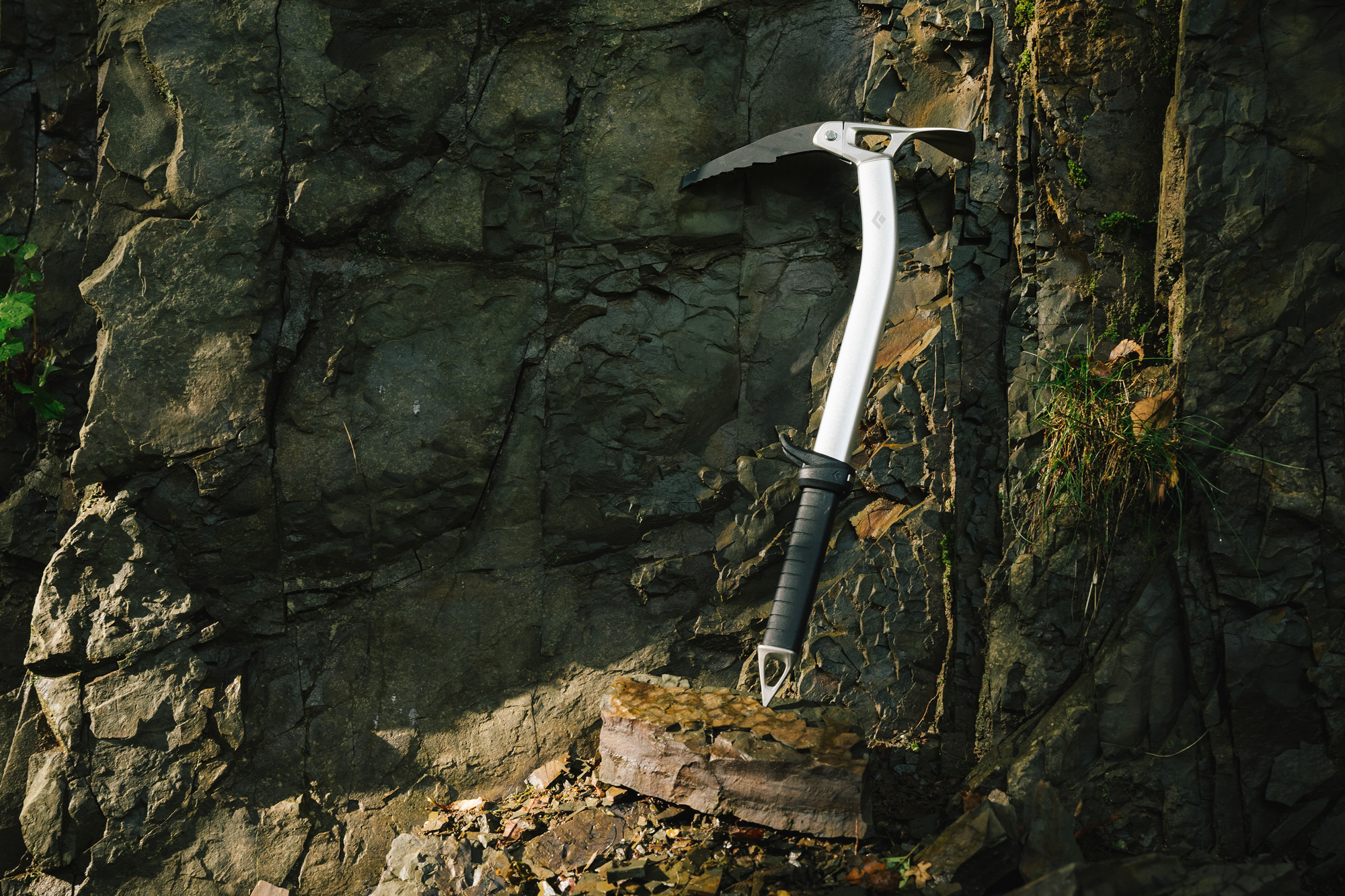 登山用品 Black Diamond - Black Diamond VENOM ADZE 57cm Venom Adze – Black Diamond Australia