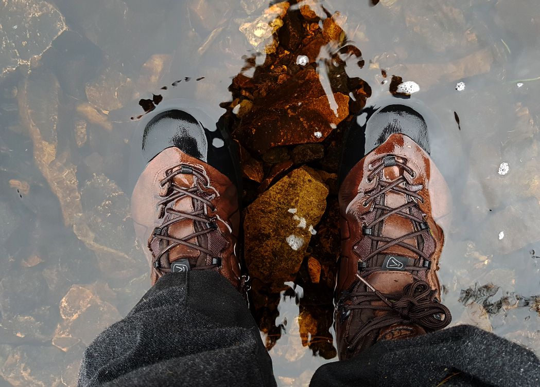 keen karraig mid waterproof boots
