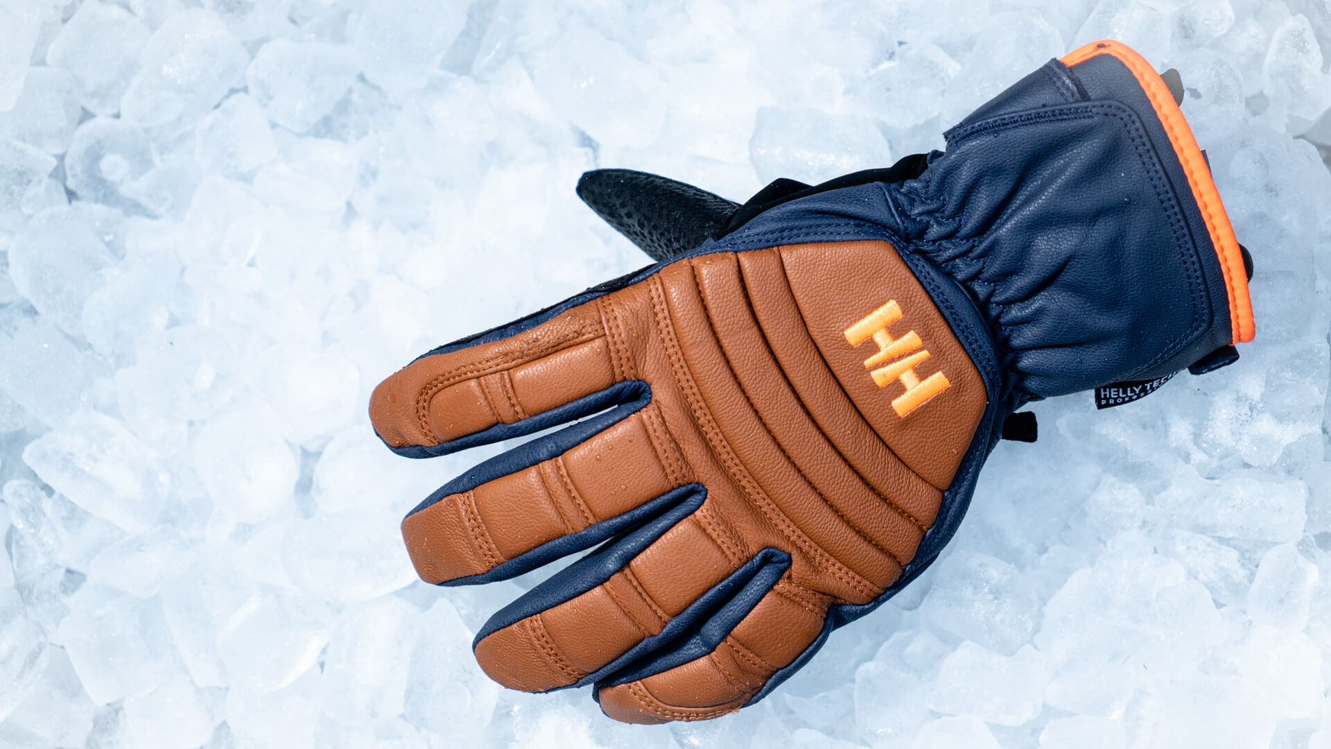 winter-gloves-mitts-2019-mike-brindley-31