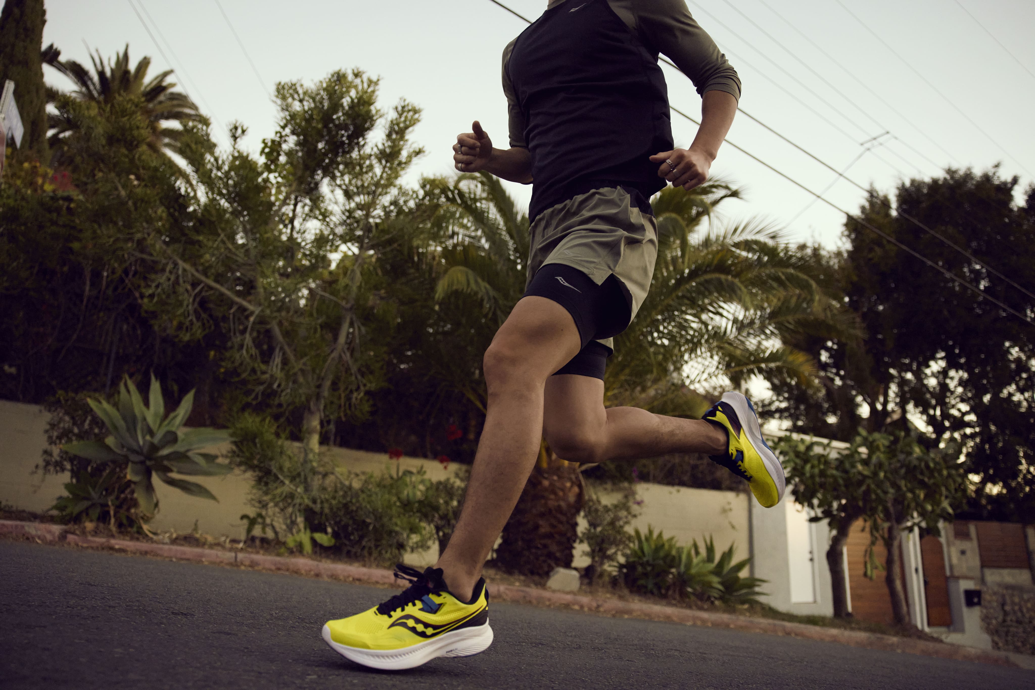 Guide 15 Saucony stability road shoe